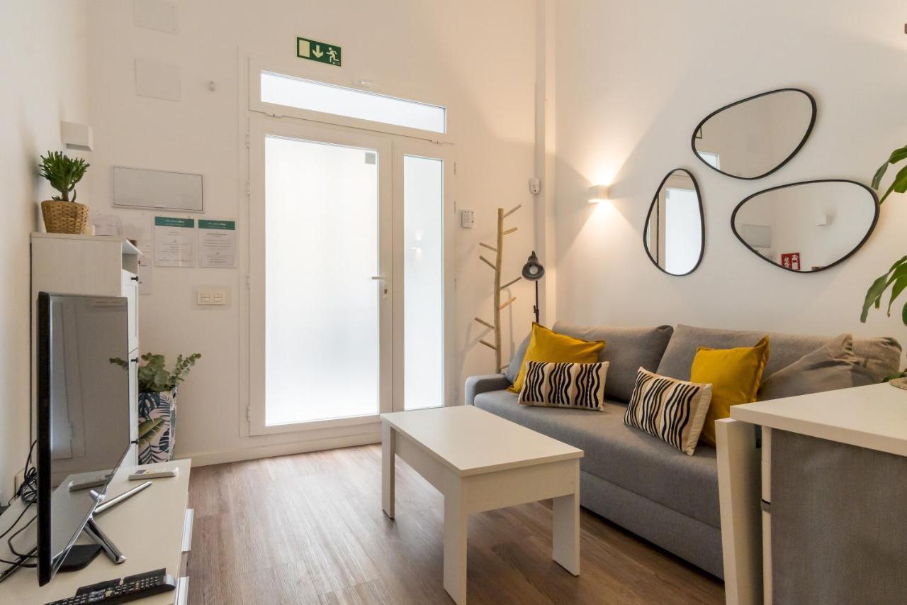 Modern And Cozy- 1 Bedroom 1 Bathroom -Lavapies Madrid Exterior foto